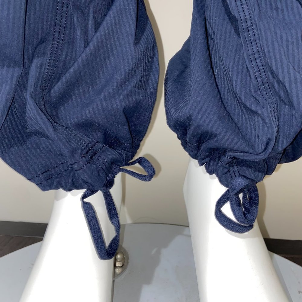 LULULEMON NAVY- BLUE FULL LENGTH PANTS *33”-4 - Picture 4 of 14